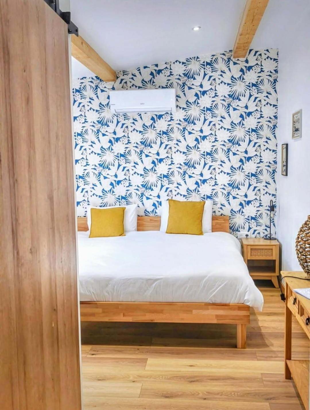 Chambres Isula Bella Figari  Exterior photo